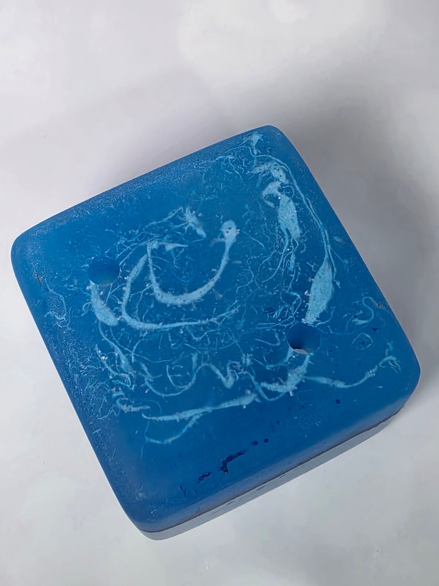 Deep Blue Injection Holder with 2 wells